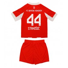 Bayern Munich Josip Stanisic #44 Hemmaställ Barn 2025-26 Korta ärmar (+ Korta byxor)